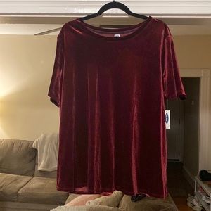 NWT old navy plus 1x maroon velvet top